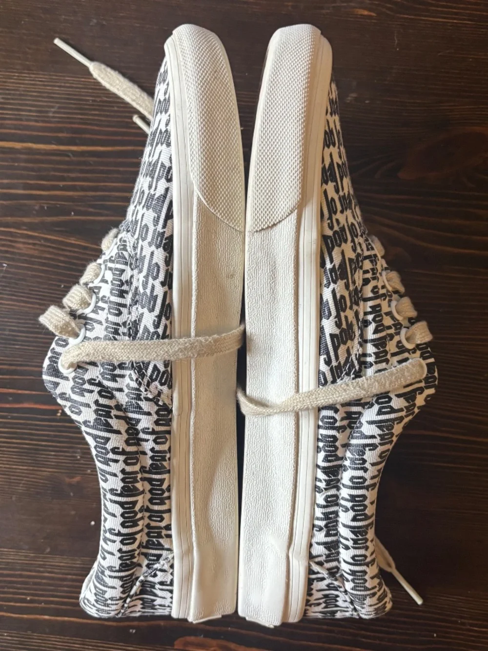 Vans very good